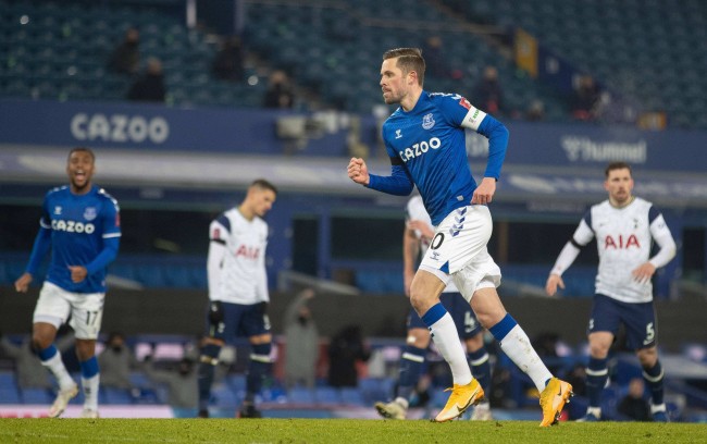 的年收入 的年收入