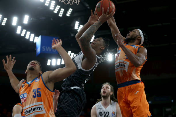 反击在比赛 反击在比赛